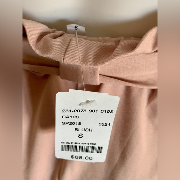 M for Mendocino Paperbag Cropped Pant in Blush - Picture 8 of 8